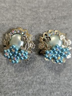 Vintage Clip On Beaded Rhinestone Floral Earrings Blue Spring Dress Up Unique
